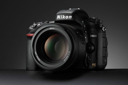 Nikon D600 - dożywotni serwis brudnej matrycy